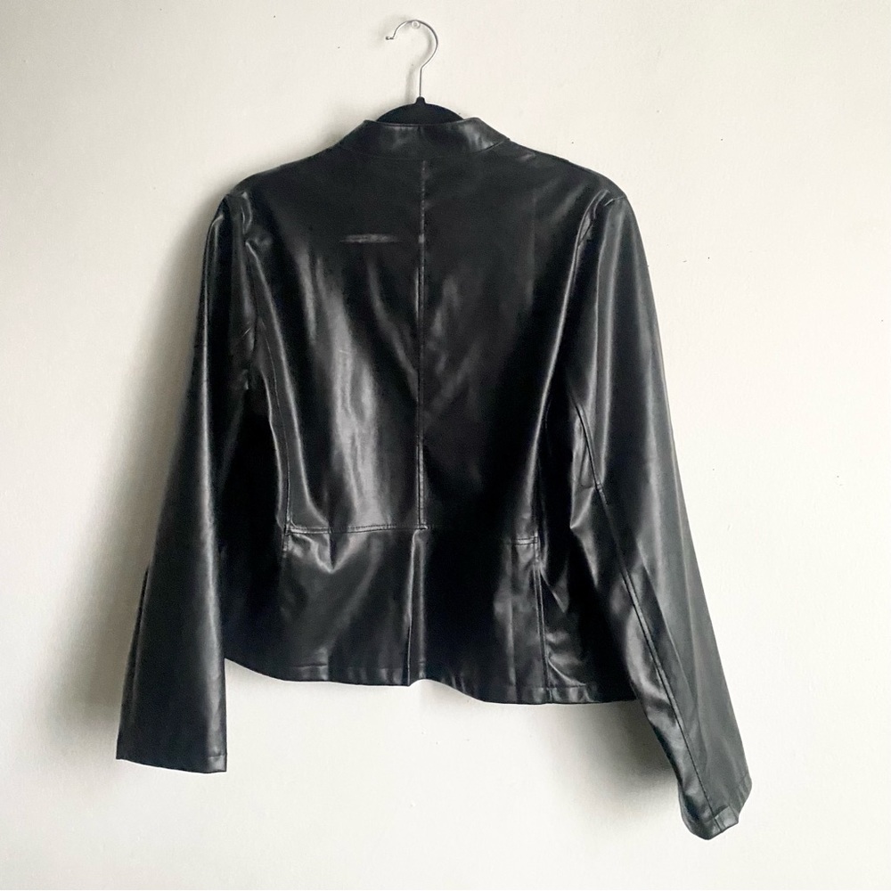 ✨ Zip-up Jacket - Picture 8 of 9